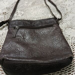 Bueno Dark Brown Embossed Crossbody Bag NO HOLES Great Condition